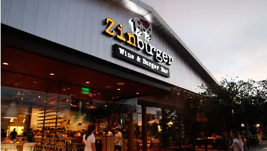 8 Best Family-Friendly Restaurants in Scottsdale You Must Check Out 5 Zinburger Scottsdale
