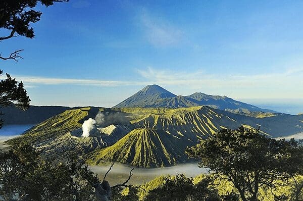 25 Largest Islands in the World 14 Java Island - Javatpoint