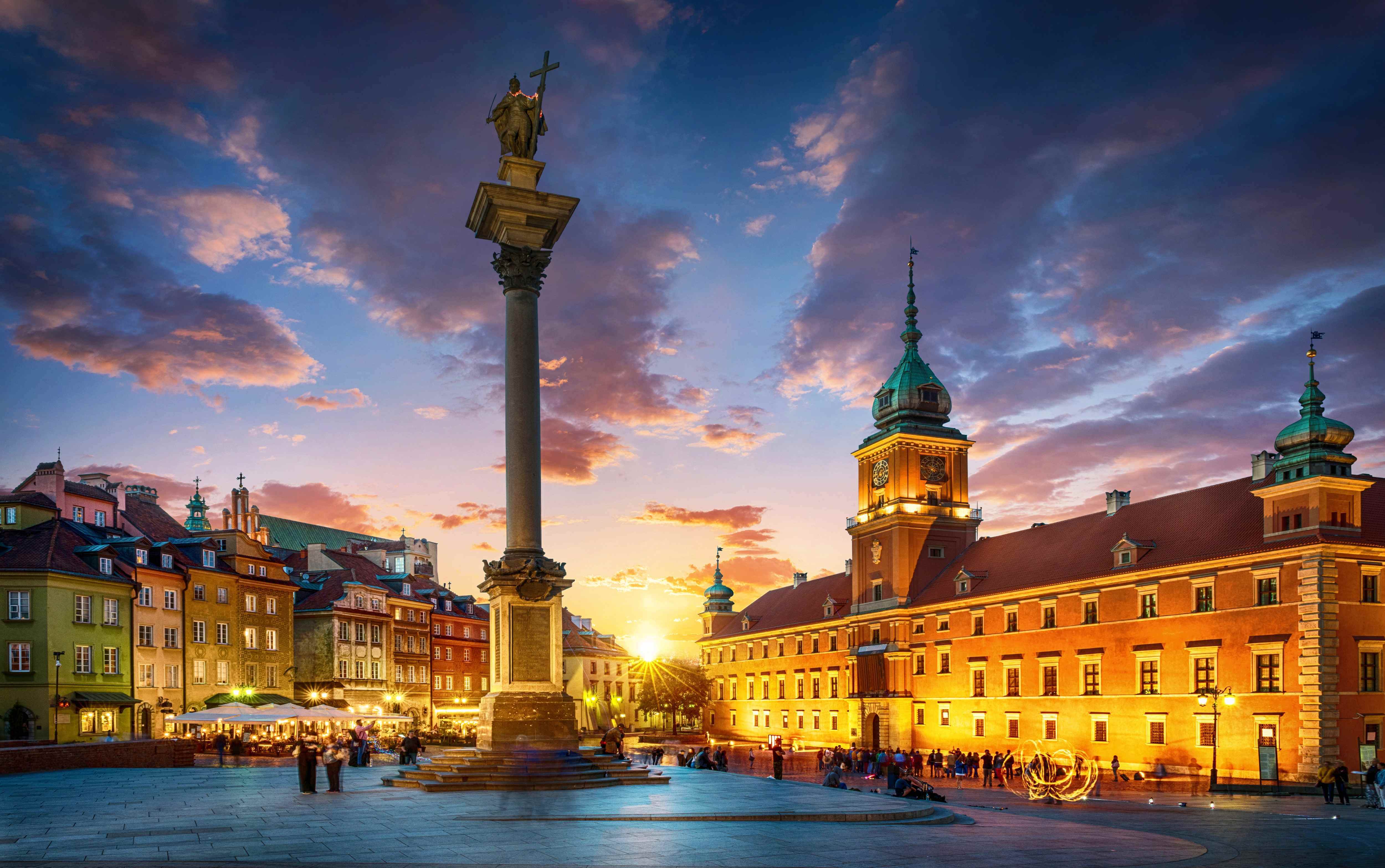 10 Top Tourist Attractions In Warsaw: Unveiling The Gems Of Poland's Capital - Tripkrt Holidays